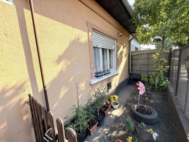 Eladó családi ház, Budapesten, XX. kerületben 74.9 M Ft