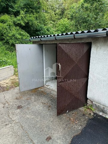 Eladó garázs, Ajkán 5.5 M Ft / költözzbe.hu