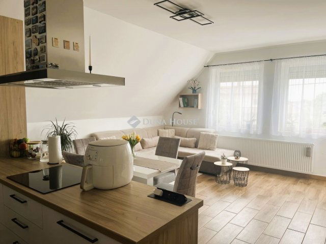 Eladó téglalakás, Dabason 86 M Ft, 3 szobás