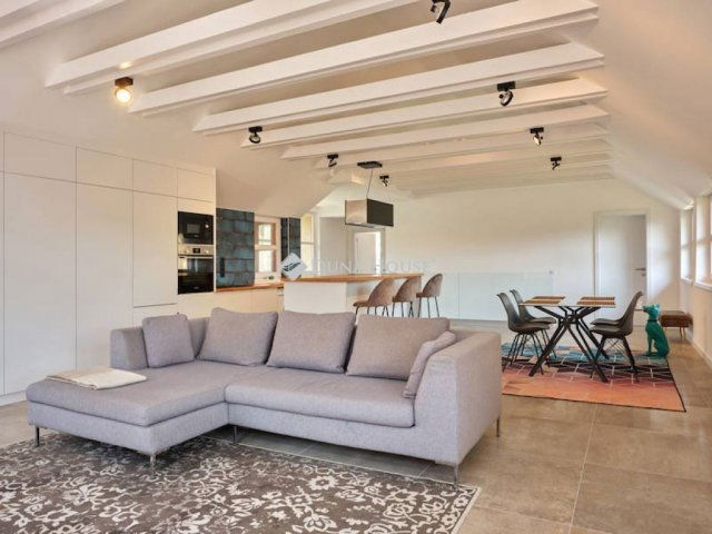 Eladó téglalakás, Budapesten, III. kerületben 153 M Ft, 3 szobás