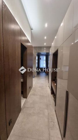 Eladó téglalakás, Budapesten, V. kerületben 234.9 M Ft, 3 szobás