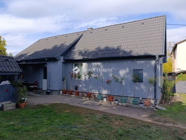 Eladó családi ház, Gödöllőn 63.9 M Ft, 3 szobás