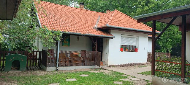 Eladó családi ház, Délegyházán 65.5 M Ft, 2+1 szobás