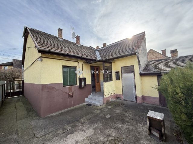 Eladó családi ház, Budapesten, XX. kerületben 69.9 M Ft