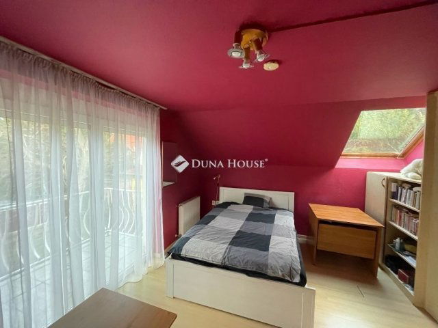 Eladó családi ház, Budapesten, III. kerületben 169 M Ft