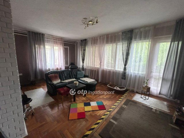 Eladó családi ház, Kunhegyesen 25 M Ft, 3+1 szobás