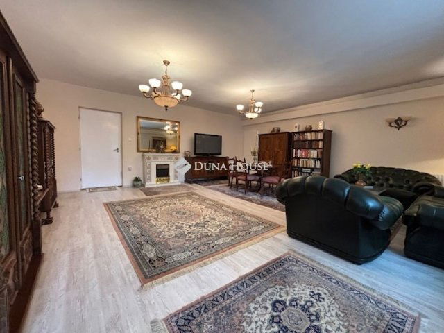 Eladó téglalakás, Budapesten, II. kerületben 150 M Ft, 4 szobás