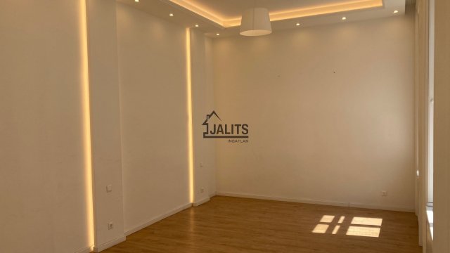 Kiadó téglalakás, albérlet, VI. kerületben, Paulay Ede utcában
