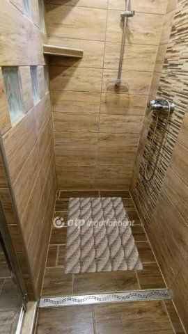 Eladó családi ház, Ercsiben 99 M Ft, 2+4 szobás