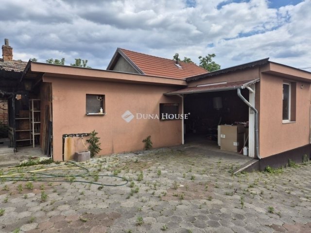 Eladó családi ház, Csömörön 144.5 M Ft, 4 szobás