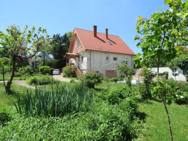 Eladó családi ház, Győrött 114.9 M Ft, 5 szobás