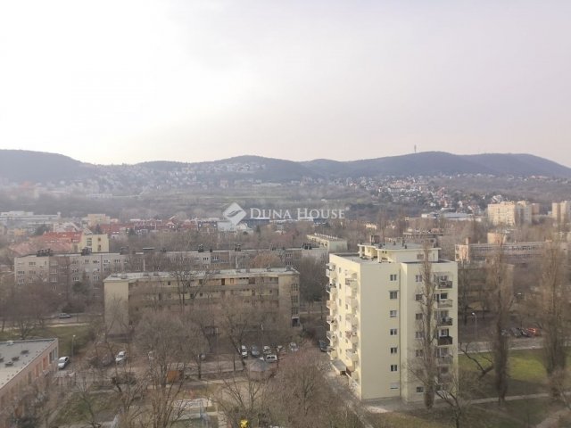 Eladó panellakás, Budapesten, III. kerületben 79.9 M Ft, 2 szobás