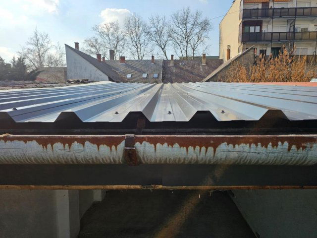 Eladó garázs, Kaposváron, Gróf Apponyi Albert utcában 5.5 M Ft