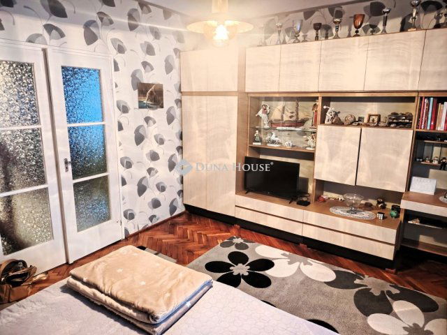 Eladó családi ház, Kisbéren, Köztársaság úton 49.9 M Ft