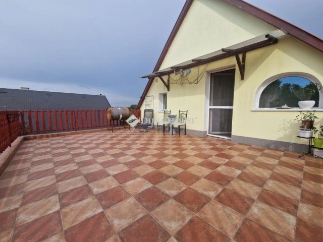 Eladó családi ház, Érden 119.9 M Ft, 5 szobás
