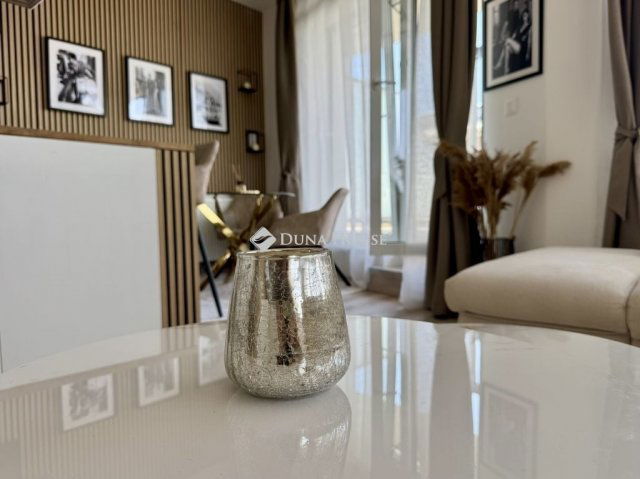 Eladó téglalakás, Budapesten, III. kerületben 224 M Ft, 4 szobás