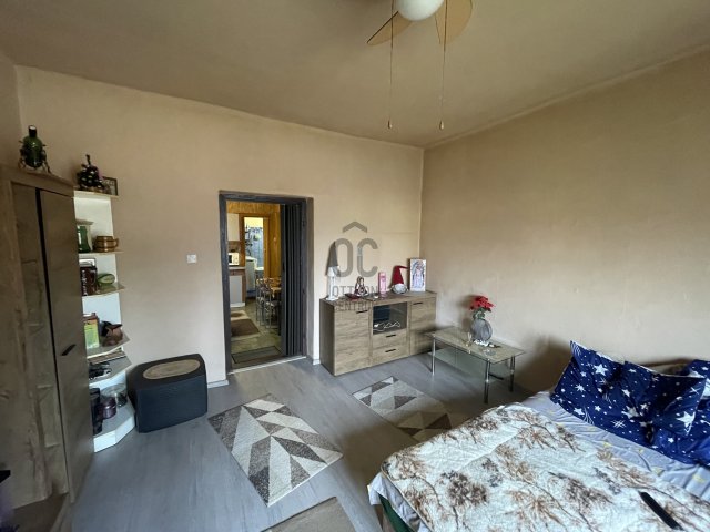 Eladó családi ház, Nagykarácsonyon 29 M Ft, 2 szobás