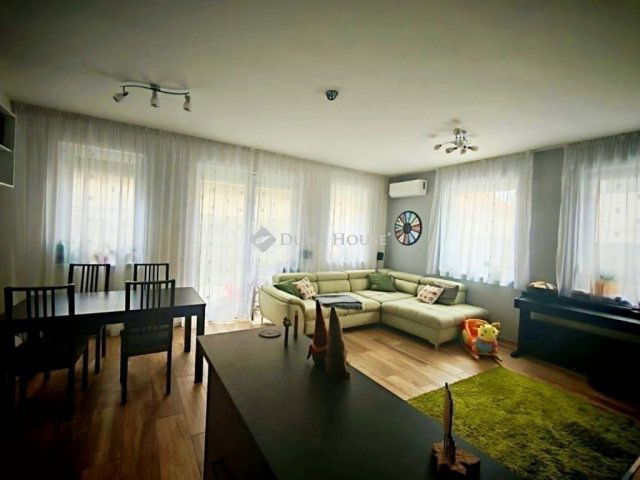 Eladó téglalakás, Halásztelken 94.9 M Ft, 5 szobás