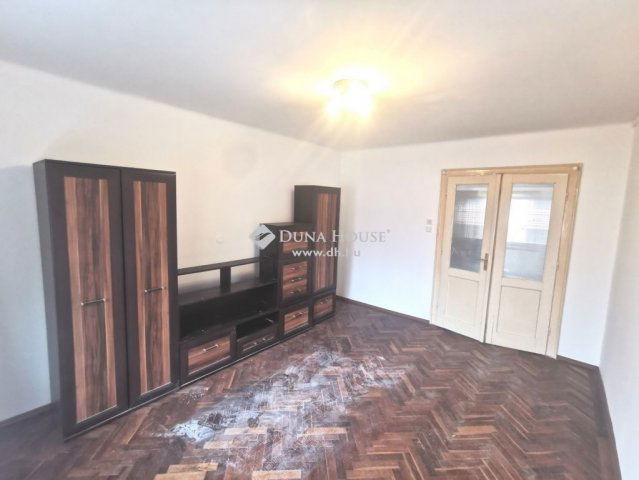 Eladó téglalakás, Budapesten, X. kerületben 38.5 M Ft, 1 szobás