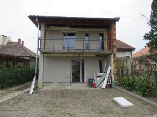 Eladó ikerház, Budapesten, XV. kerületben 165 M Ft, 4 szobás