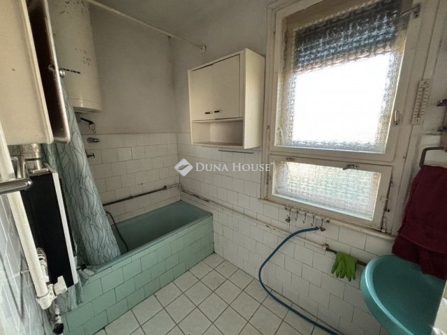 Eladó családi ház, Gyálon 59.9 M Ft, 2 szobás