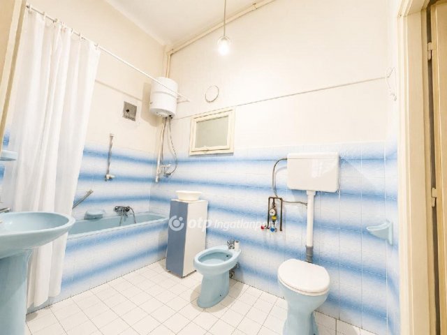Eladó téglalakás, Budapesten, VI. kerületben 99 M Ft, 2 szobás