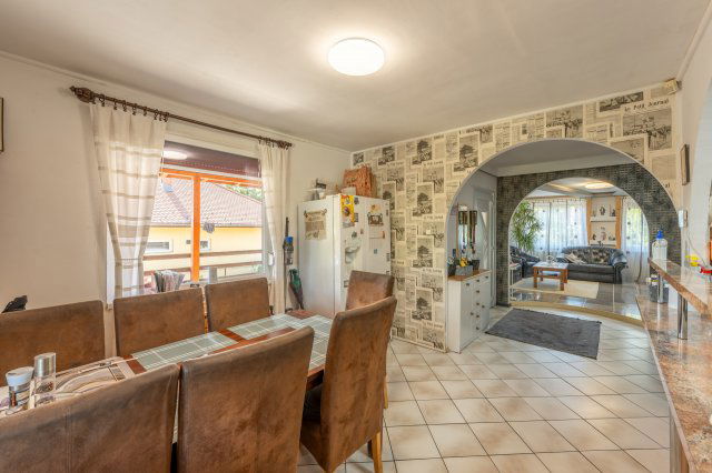 Eladó családi ház, Halásztelken 145 M Ft, 6 szobás