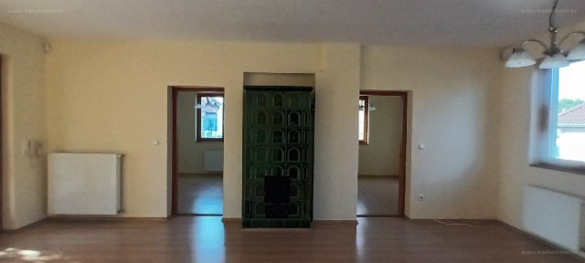 Eladó családi ház, Ságváron 99 M Ft, 4 szobás