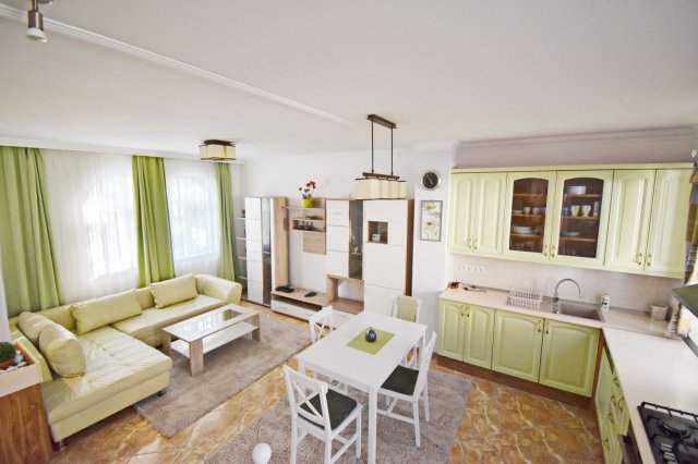 Kiadó családi ház, albérlet, Debrecenben 450 E Ft / hó