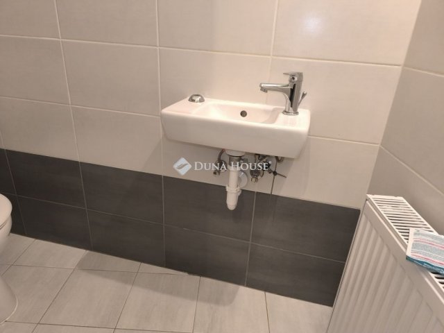 Eladó téglalakás, Budapesten, IX. kerületben 90 M Ft, 2 szobás