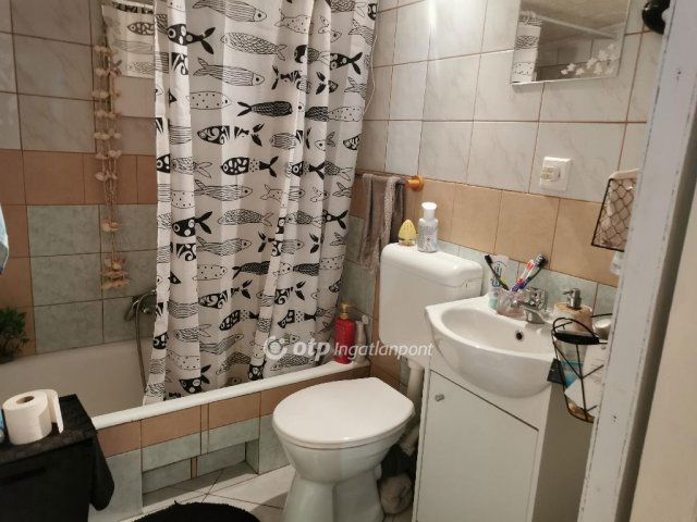 Eladó nyaraló, Faddon 29 M Ft, 1+3 szobás / költözzbe.hu