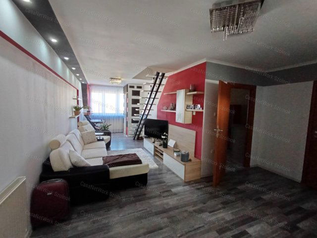 Eladó téglalakás, Szolnokon 44.9 M Ft, 3 szobás