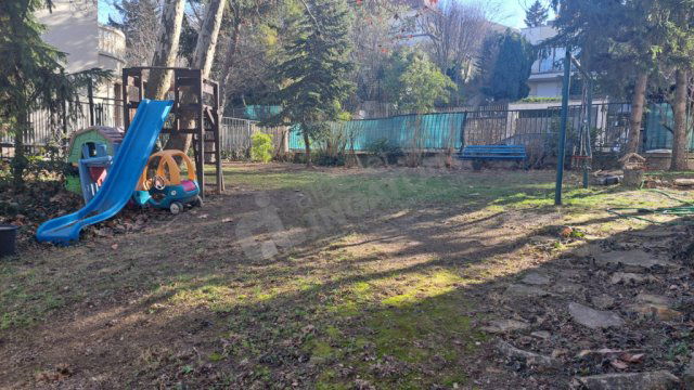 Kiadó téglalakás, albérlet, I. kerületben, Mihály utcában