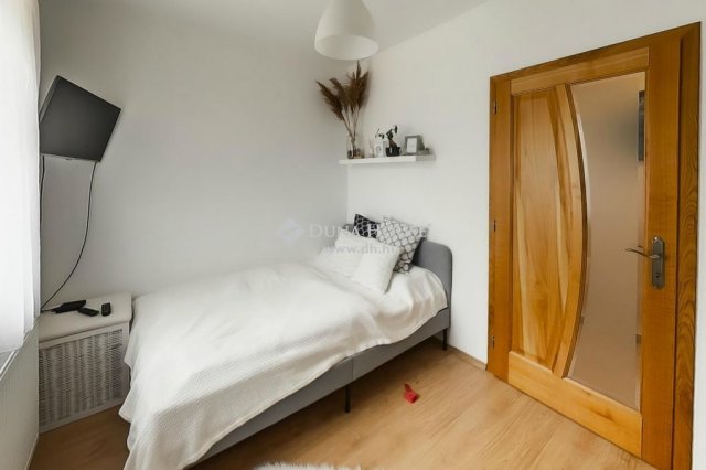 Eladó családi ház, Polgárdin 195 M Ft, 5 szobás