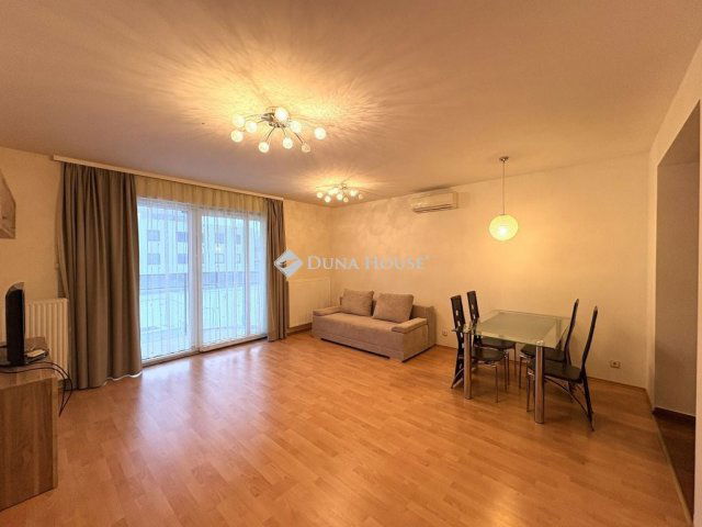 Kiadó téglalakás, albérlet, Győrött, Szövetség utcában