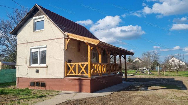 Eladó mezogazdasagi ingatlan, Cegléden 31.9 M Ft, 2 szobás
