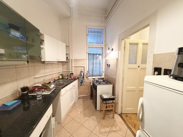 Kiadó téglalakás, albérlet, V. kerületben, Balassi Bálint utcában