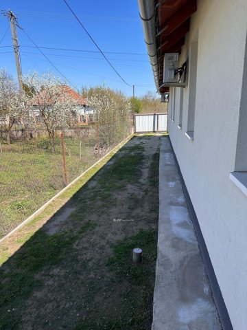 Eladó téglalakás, Sülysápon 57.9 M Ft, 3 szobás