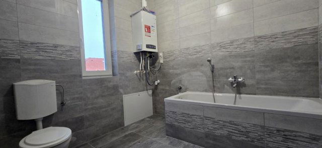 Eladó családi ház, Szigetszentmártonban 73.9 M Ft, 5 szobás