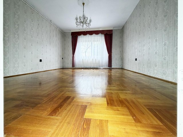 Eladó családi ház, Budaörsön 99 M Ft, 4 szobás