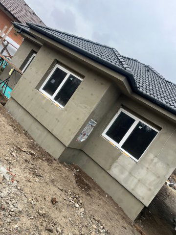 Eladó ikerház, Erdőkertesen 109.5 M Ft, 5+2 szobás