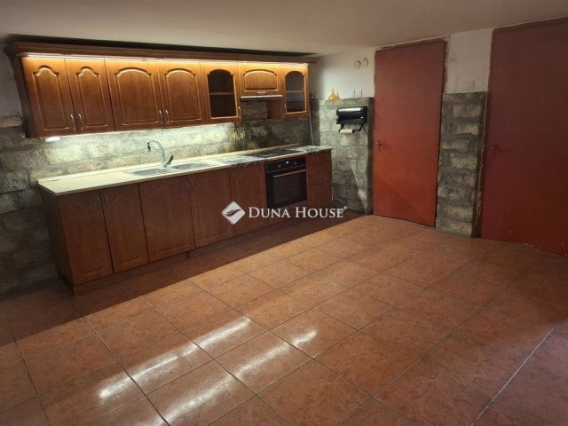 Eladó nyaraló, Szegeden 43 M Ft, 1+1 szobás