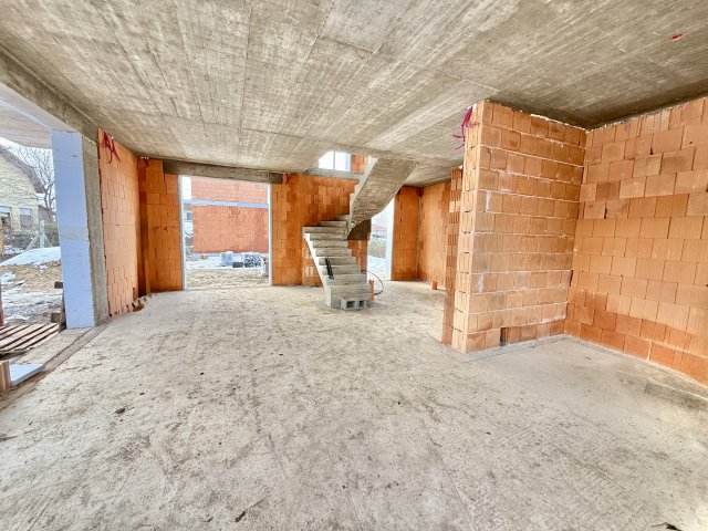 Eladó családi ház, Szegeden 125 M Ft, 4 szobás