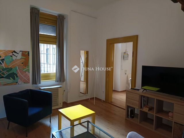 Kiadó téglalakás, albérlet, VII. kerületben, Klauzál téren