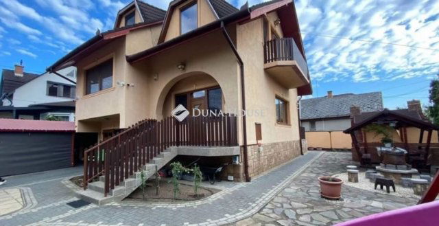 Eladó sorház, Debrecenben 114.9 M Ft, 4 szobás