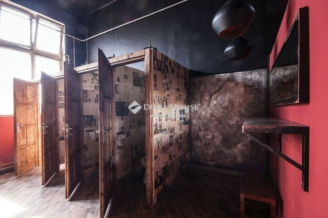 Eladó üzlethelyiség, Budapesten, XXI. kerületben 690 M Ft