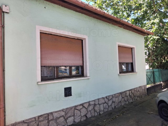 Eladó családi ház, Kaposváron 34.9 M Ft, 2 szobás