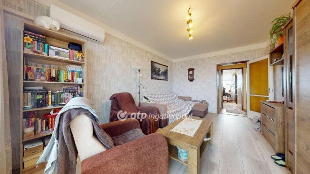 Eladó panellakás, Miskolcon 33.9 M Ft, 2 szobás