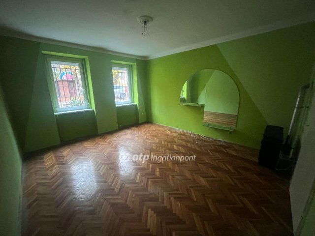 Eladó téglalakás, Szegeden 74.9 M Ft, 3 szobás