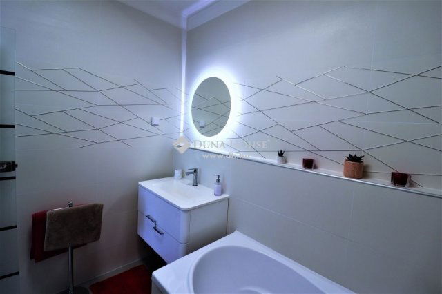 Eladó téglalakás, Budapesten, XIII. kerületben 350 M Ft